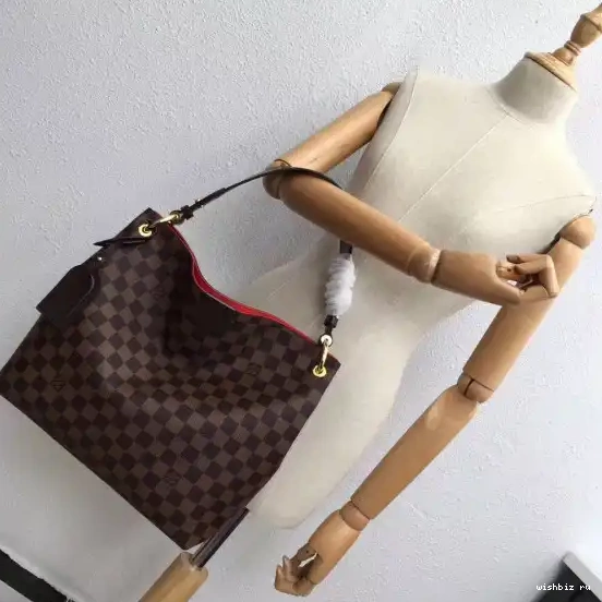 WIS PM Vuitton Louis GRACEFUL 0630